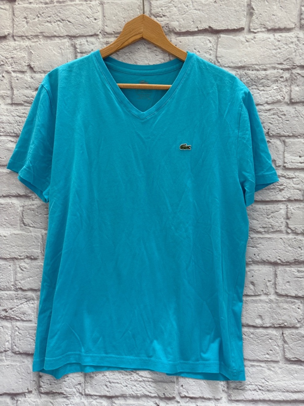 Lacoste Men’s V-Neck T-Shirt in Turquoise excellent